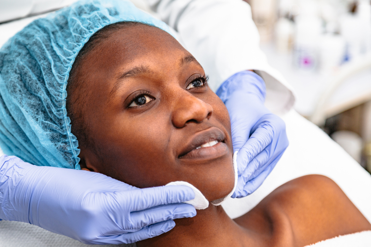 We're the best Dermatologist in Abuja. 3 Reasons You Should See a Dermatologist for Acne Treatment